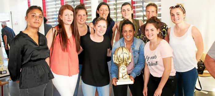 L équipe 1 championne de son championnat